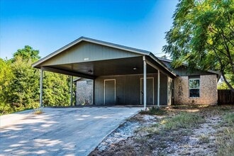 Building Photo - 2302 Tern Cir