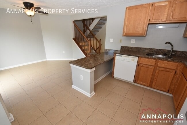 Building Photo - 2447 Warm Spring Way