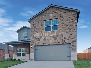 Building Photo - 1211 Treeta Trail