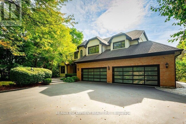 Photo du bâtiment - 12 Blackberry Pl