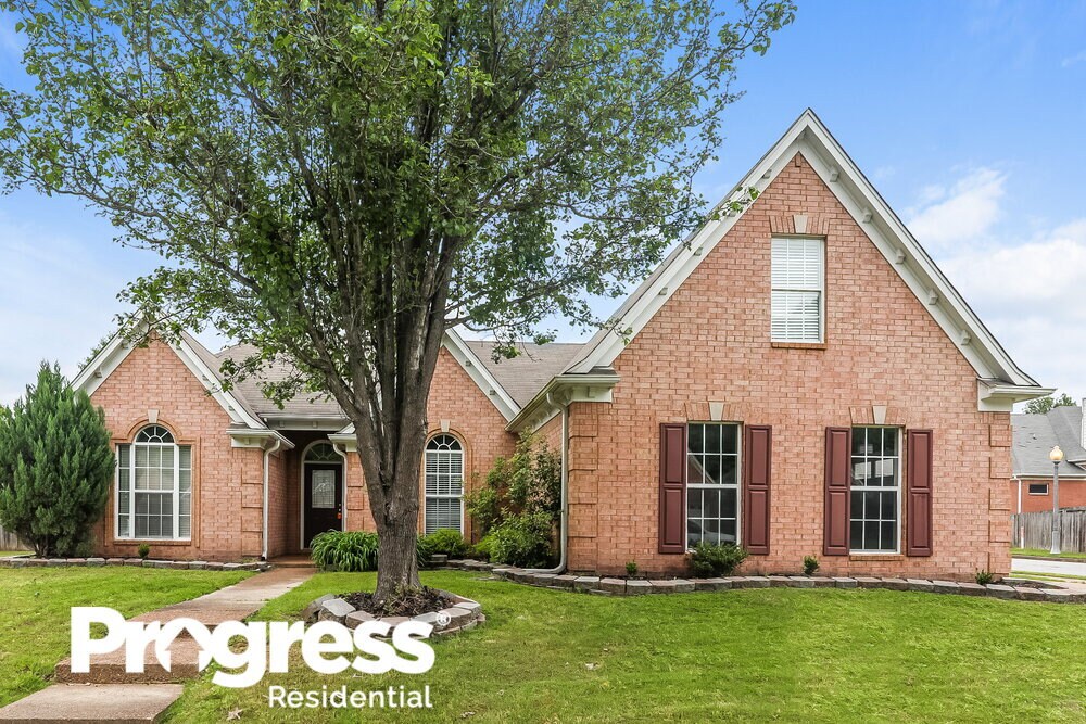 Primary Photo - 2581 Plum Creek Dr