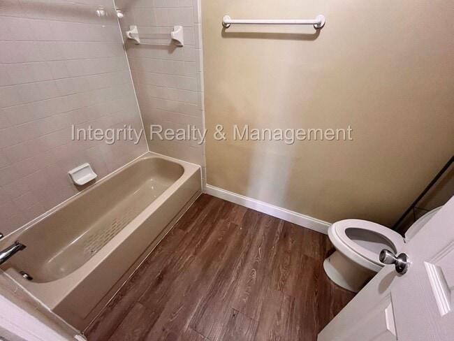 Building Photo - 3 bed/ 2 bath in Middleburg FL