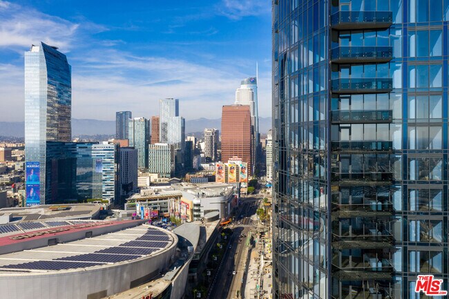 Foto del edificio - 1200 S Figueroa St