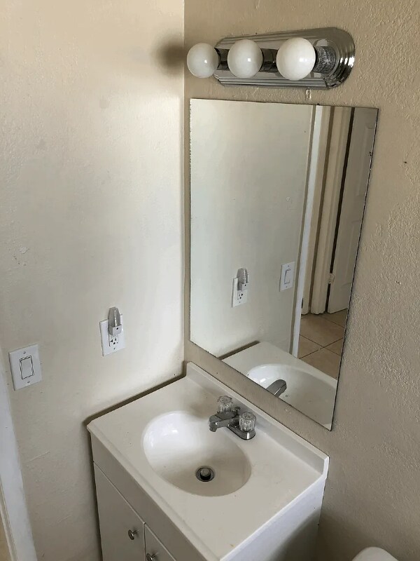 Foto del edificio - 902 NW 10th St