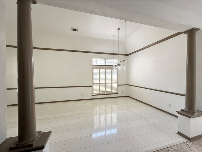 Foto del edificio - 1019 Laurel Green Rd