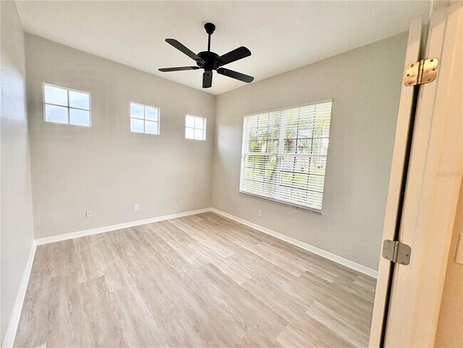 Foto del edificio - 9107 63rd Ct E