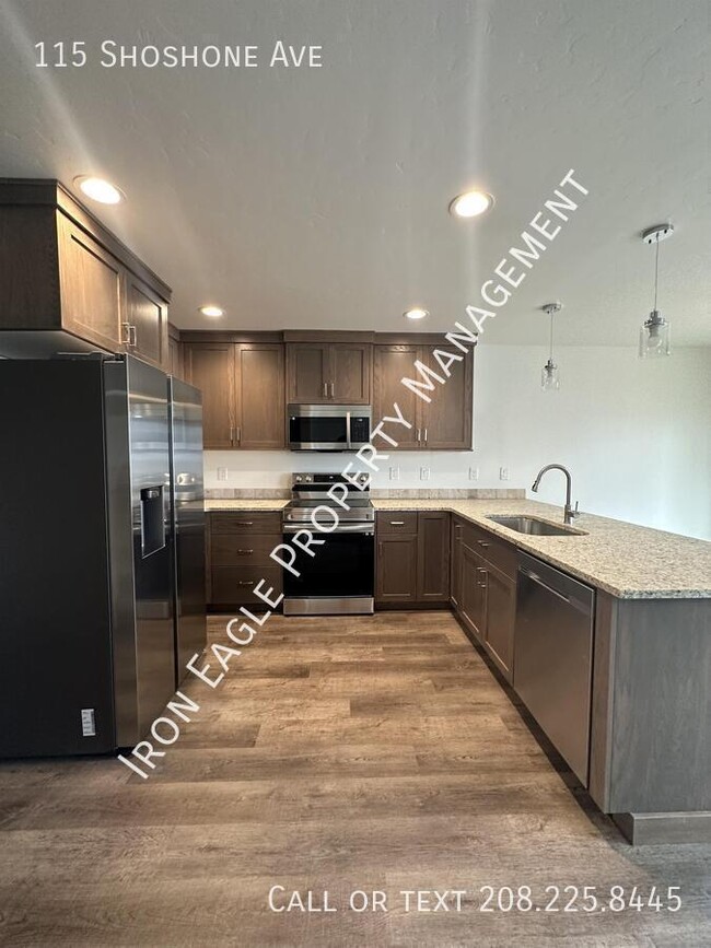 Building Photo - 115 Shoshone Ave