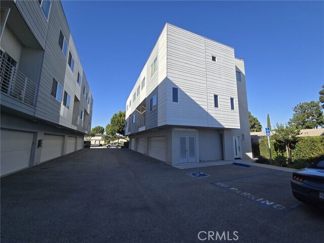 Foto del edificio - 1620 237th St
