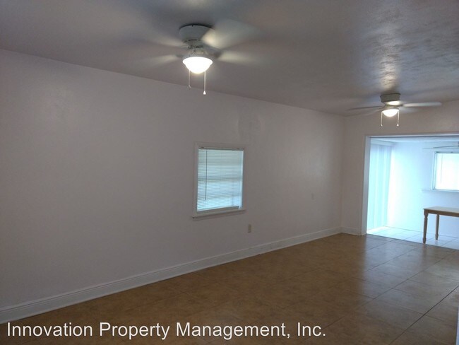 Building Photo - 3 br, 1 bath House - 5622 Astoria Pl