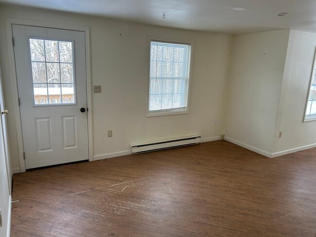 Building Photo - 109 Brylin Dr