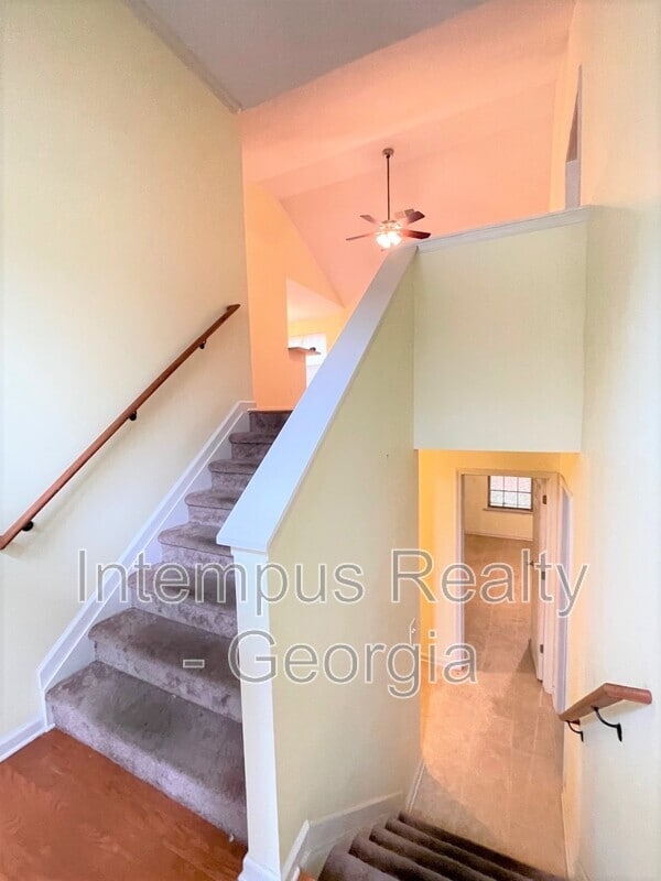 Foto del edificio - 4054 Waters End Ln