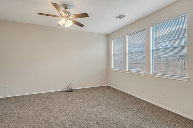 Building Photo - 6213 Stoney Creek Dr