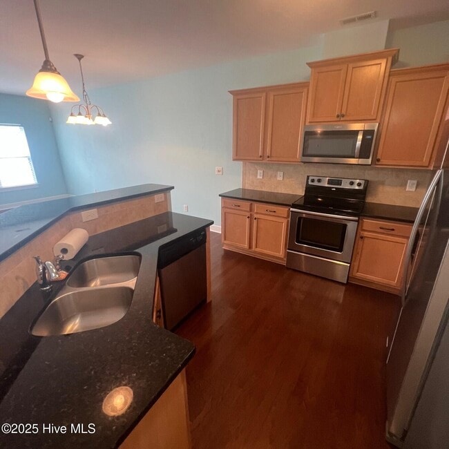 Building Photo - 1801 Fox Den Way