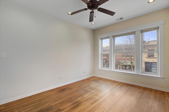 Foto del edificio - 4641 N Rockwell St