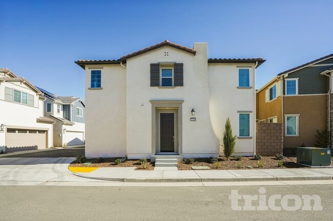 Building Photo - 31566 Dwight Dr
