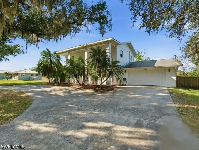 Building Photo - 4920 Shady River Ln