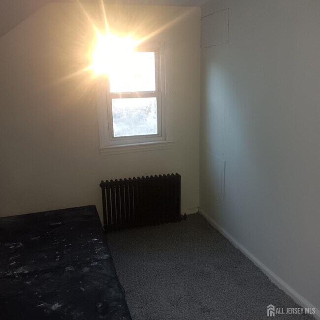 Building Photo - 274 Main St