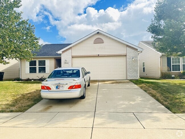 Building Photo - 3003 Remington Dr