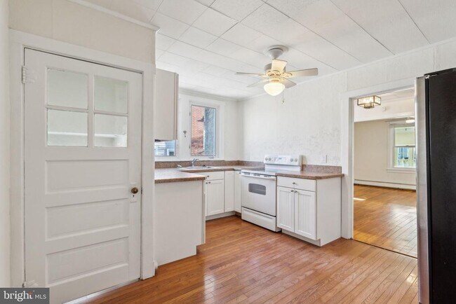 Foto del edificio - 1116 Maple St