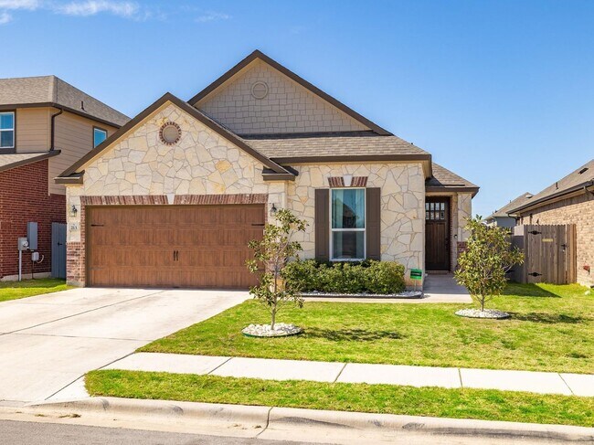 Building Photo - 213 Schneider, Austin, TX 78728