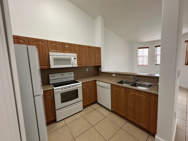 Foto del edificio - 1661 SE 29th Ct