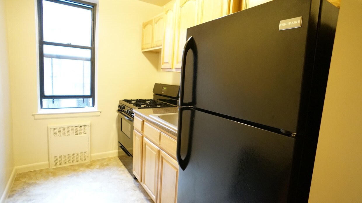 Foto del edificio - 2264 Grand Ave