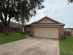 Building Photo - 9803 Hallmark Ln