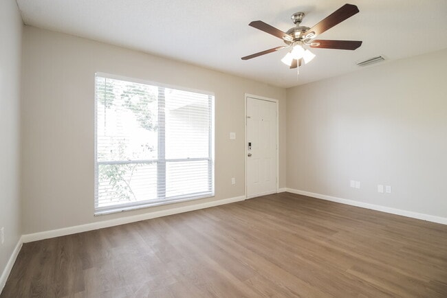 Building Photo - 9556 Brimton Dr