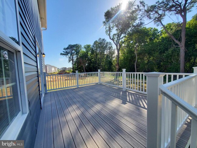Building Photo - 205 Cilento Dr