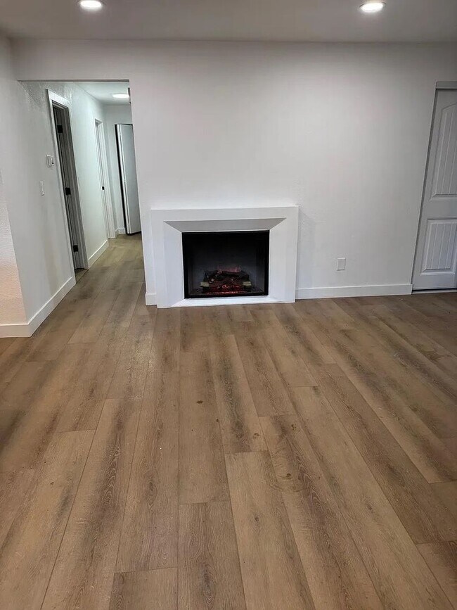 Foto del edificio - Newly Remodeled 3-Bedroom Bellevue Home with Modern Updates