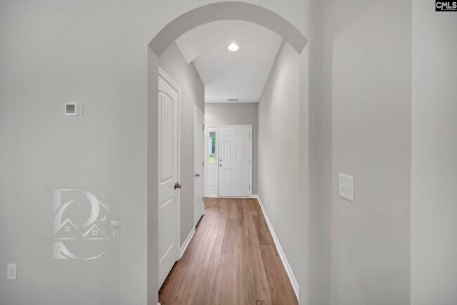 Foto del edificio - 122 Drummond Wy