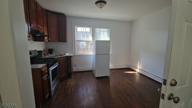 Foto del edificio - 264 Pomona Ave