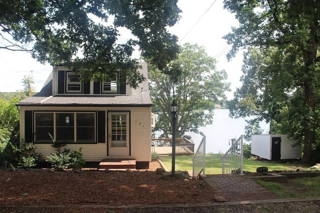 Home (Lake Front) - 131 Pawnee Road