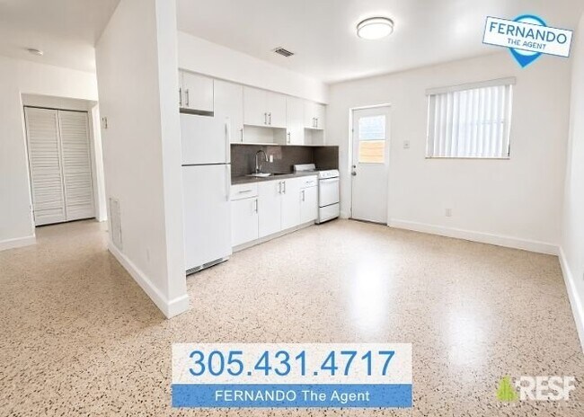 Foto del edificio - 212 Northwest Blvd