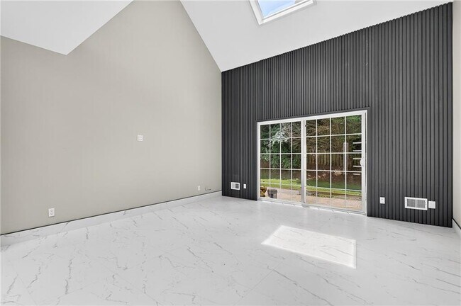 Building Photo - 475 Trammell Dr