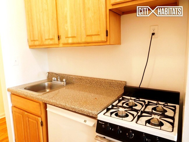Foto del edificio - 206 W 106th St