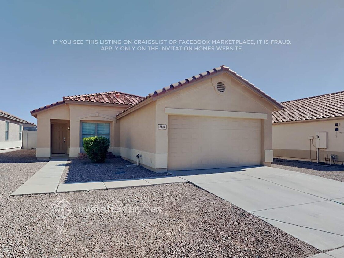 Foto principal - 8523 E Lakeview Ave