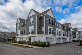 Building Photo - 2116 Westcott Ln