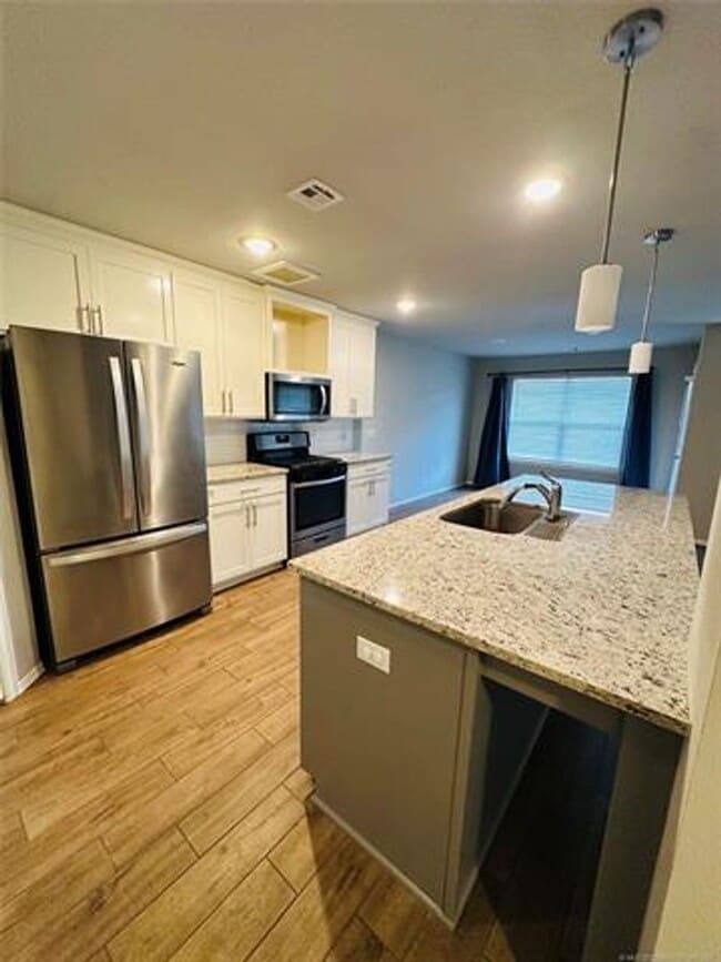 Building Photo - HOUSE FOR RENT!!!