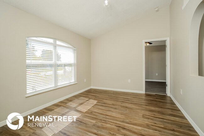 Building Photo - 839 Adour Dr