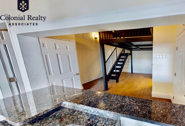 Building Photo - 15 Saint Marys Ct