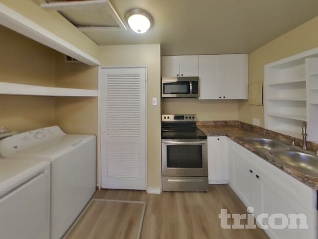 Foto del edificio - 1928 S Franklin Ave