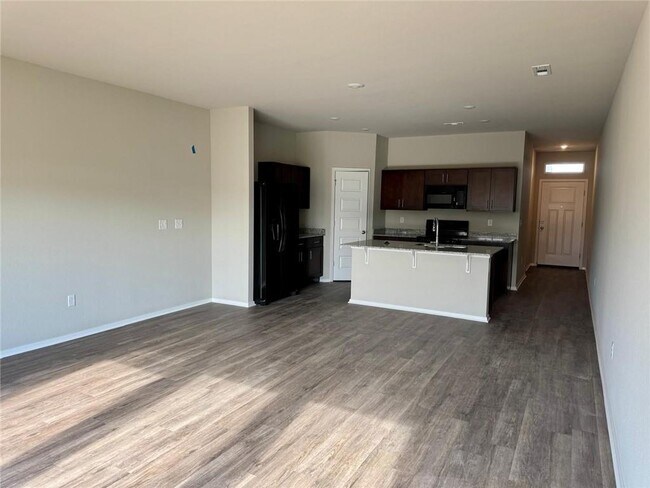 Foto del edificio - 6509 NW Vandergriff St