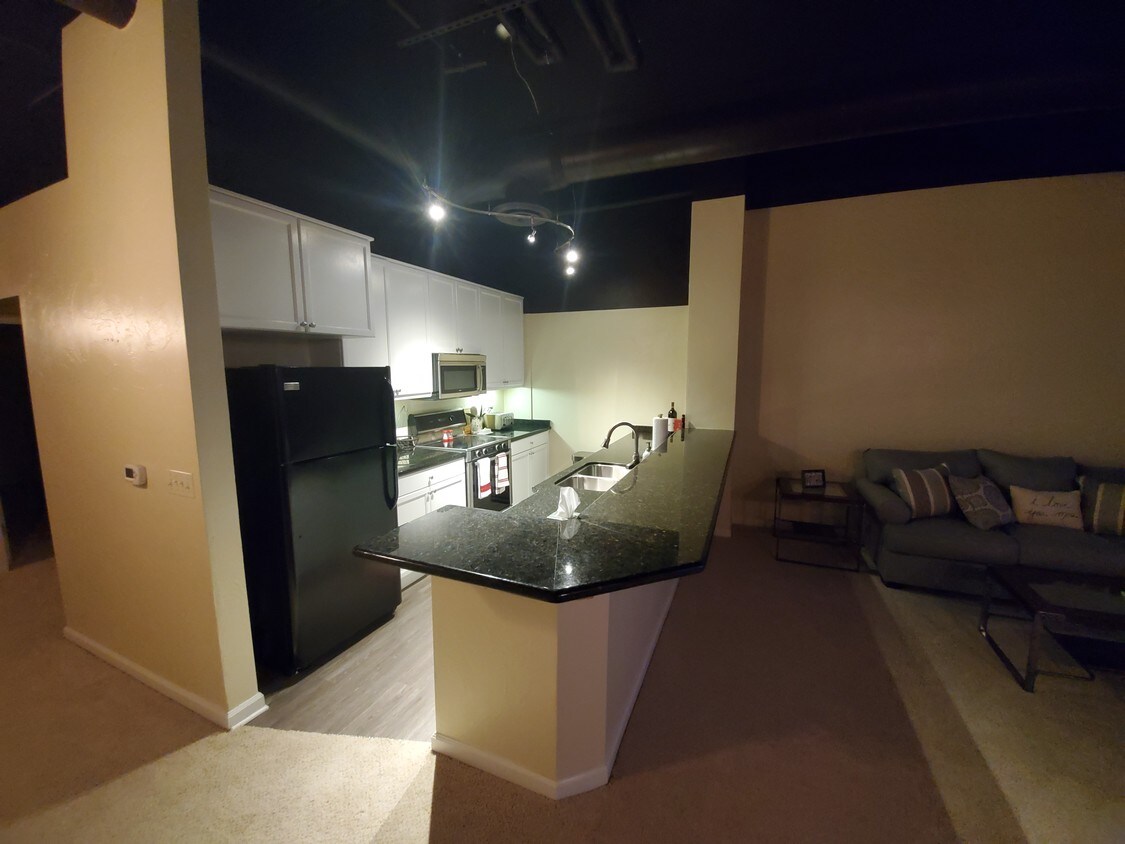 Primary Photo - 325 Harbour Cove Dr