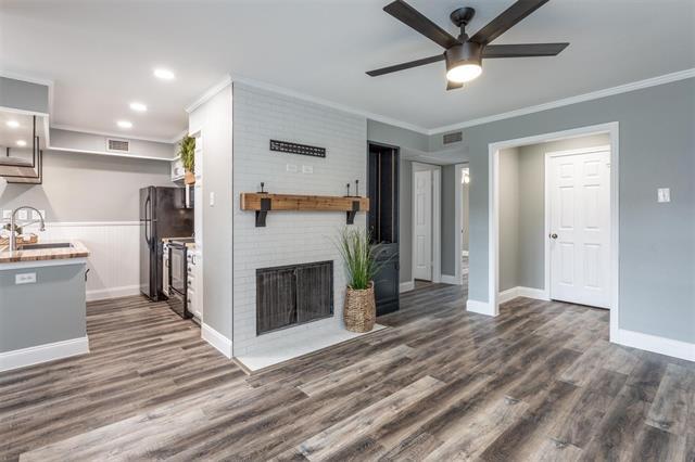 Building Photo - 16301 Ledgemont Ln