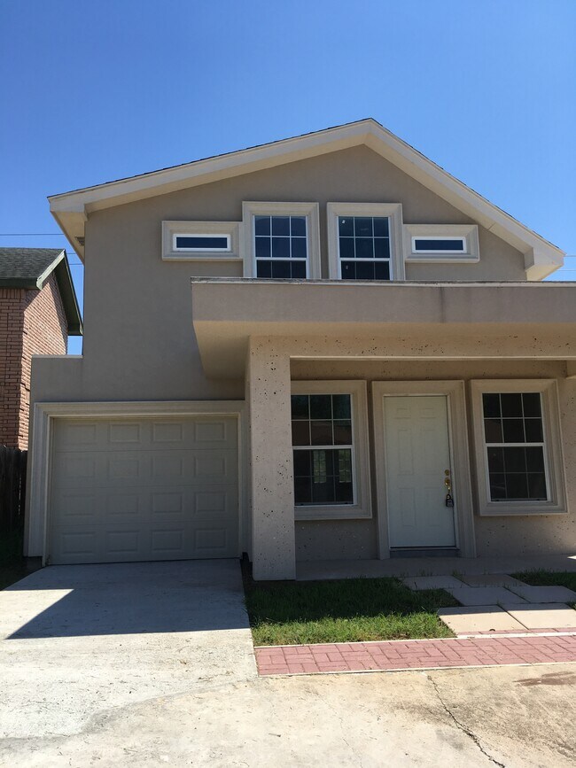 Foto principal - 2809 Melanie Dr