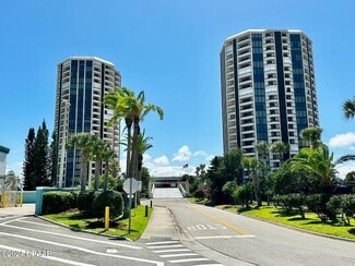 Building Photo - 1 Oceans W Blvd