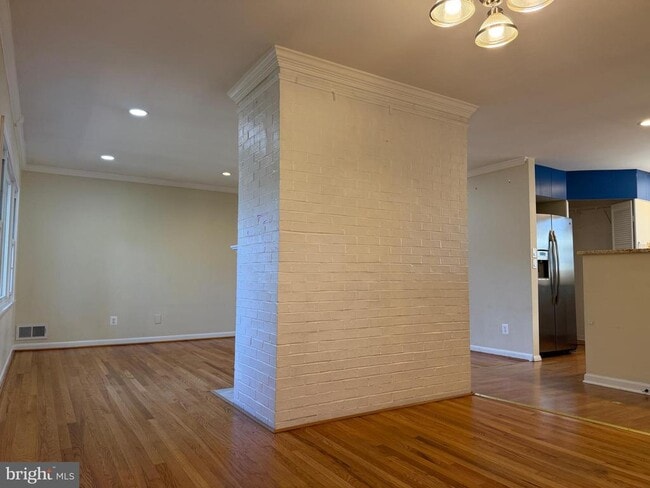 Foto del edificio - 5206 Easton Dr