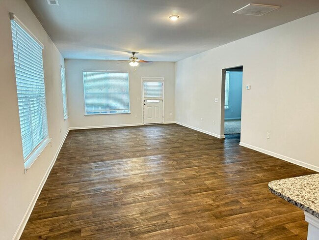 Building Photo - 4228 Belmont Villas Way
