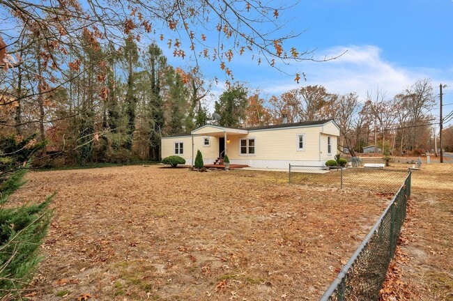 Foto del edificio - Updated 2 bedroom 2 bath Home in Laurel La...